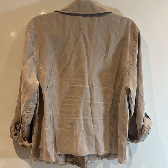 Chicos Tan Light weight jacket size 2 - Picture 4 of 5